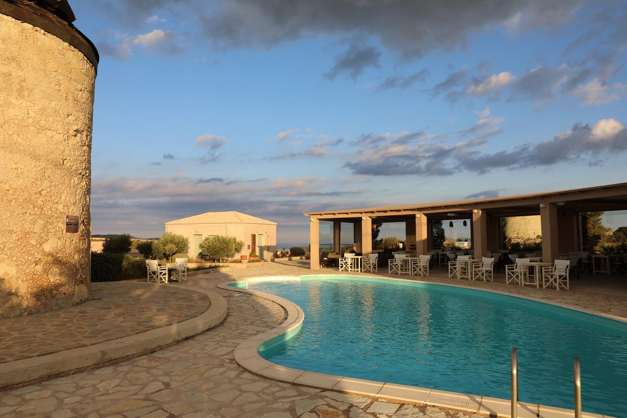 The Windmill Resort Mitata Екстер'єр фото