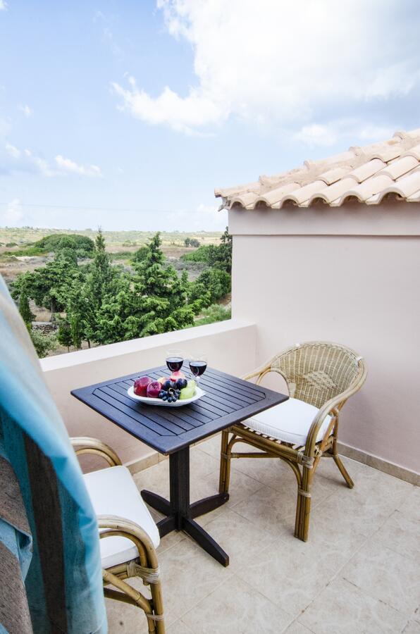 The Windmill Resort Mitata Екстер'єр фото